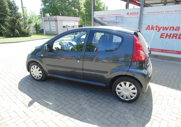 Peugeot 107 cena 7900 przebieg: 107000, rok produkcji 2007 z Żyrardów małe 106